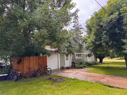 201 1st St Se, Pelican Rapids, MN, 56572-4501 | Card Image