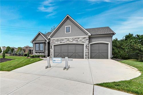 14500 Meadow Ln, Leawood, KS, 66224-4707 | Card Image