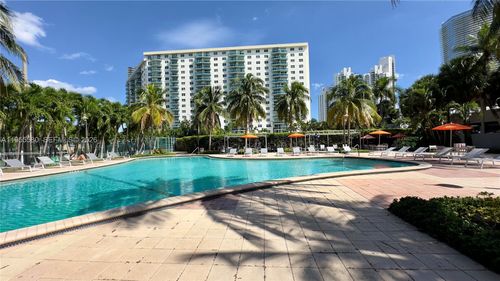 apt-227-19380 Collins Ave, Sunny Isles Beach, FL, 33160-2289 | Card Image