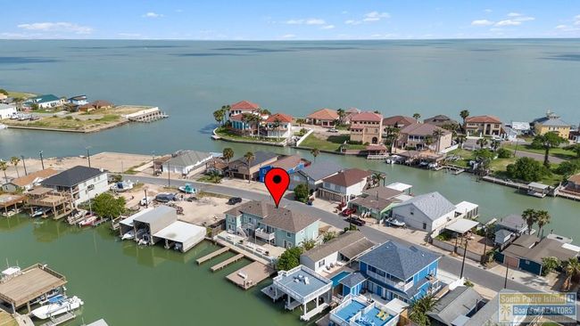 1109 Tarpon Ave, Home with 4 bedrooms, 5 bathrooms and null parking in Port Isabel TX | Image 10