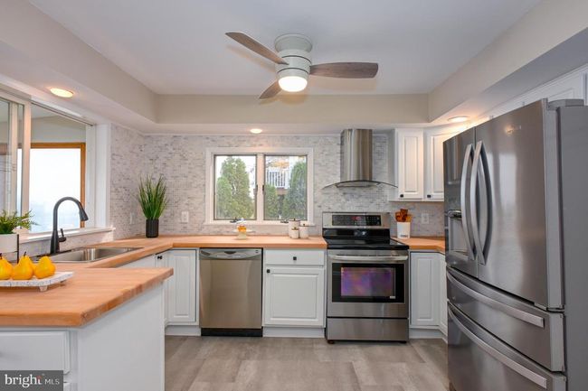 2142 Lake Dr, House other with 3 bedrooms, 2 bathrooms and null parking in PASADENA MD | Image 14