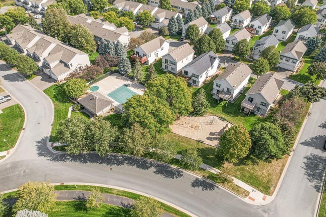 7371 Devin Ln, Townhouse with 3 bedrooms, 3 bathrooms and null parking in Shakopee MN | Image 43