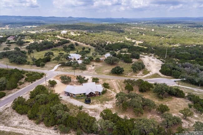 122 Twisting Oak Ct, House other with 4 bedrooms, 3 bathrooms and null parking in Pipe Creek TX | Image 50