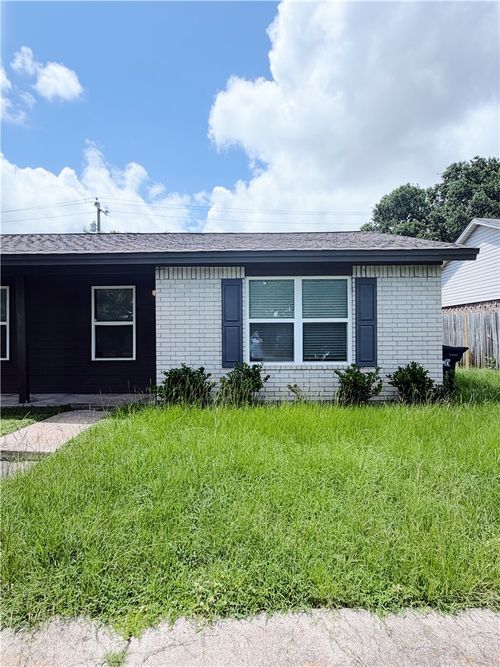 1207 Airline Dr, College Station, TX, 77845-5160 | Card Image