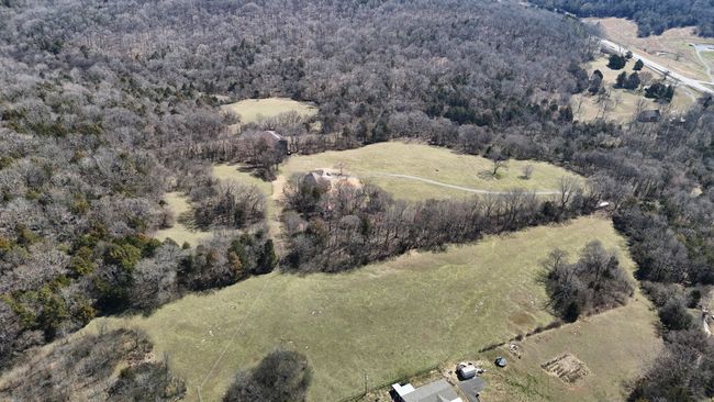 10585 Highway 25 E, House other with 3 bedrooms, 2 bathrooms and 2 parking in Hartsville TN | Image 42