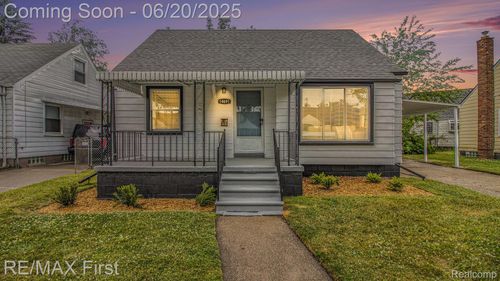 14691 Ego Ave, Eastpointe, MI, 48021-2819 | Card Image