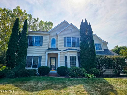 2 Waverly Pl, Clifton Park, NY, 12065-8713 | Card Image