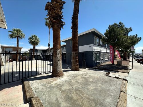 2-2105 Sunrise Ave, Las Vegas, NV, 89101-5061 | Card Image