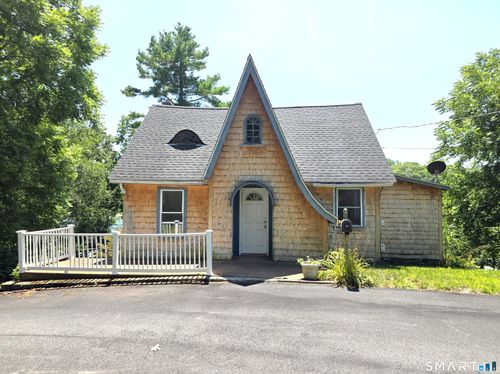 139 Lake Rd, Griswold, CT, 06351-1315 | Card Image