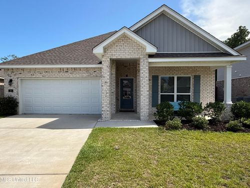 58 Saltmeadow Cir, Ocean Springs, MS, 39564-8956 | Card Image