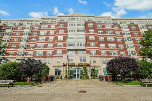 328-300 Mamaroneck Ave, White Plains, NY, 10605-6411 | Card Image