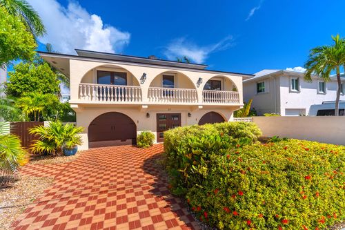 27 Evergreen Ave, Key West, FL, 33040-6244 | Card Image