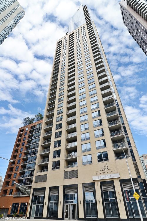 4414-420 Waterside Dr, Chicago, IL, 60601-8026 | Card Image
