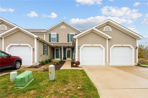 342 Angela Ln, Avon Lake, OH, 44012-1132 | Card Image