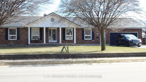 39 North St W, Tillsonburg, ON, N4G1B9 | Card Image