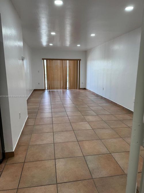 apt-407-5731 Nw 37th St, Virginia Gardens, FL, 33166-5987 | Card Image