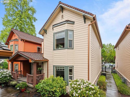 2025 Elm St, Forest Grove, OR, 97116-2986 | Card Image