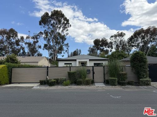 15122 Morrison St, Sherman Oaks, CA, 91423-2156 | Card Image