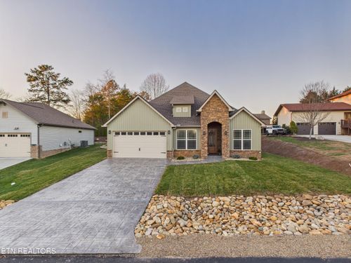 205 Chogi Ln, Loudon, TN, 37774-3050 | Card Image