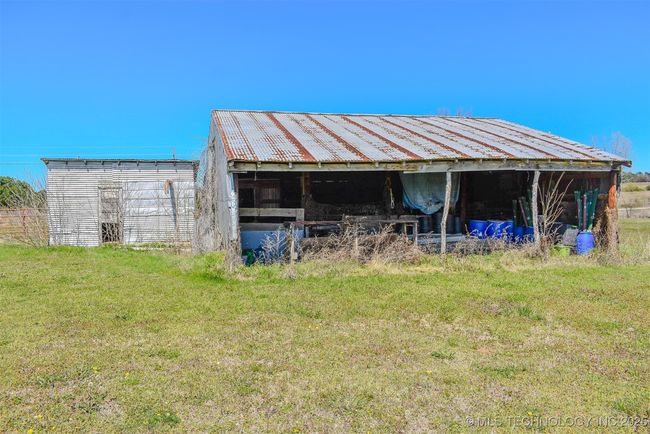 1201 N 4250 Rd, House other with 3 bedrooms, 2 bathrooms and null parking in Hugo OK | Image 43