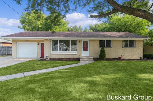 2523 Prairie St Sw, Wyoming, MI, 49519-2462 | Card Image