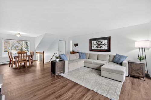 62-62 Candlewood Dr, South Windsor, CT, 06074-2610 | Card Image