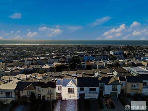 1747 32nd Avenue, San Francisco, CA, 94122 | Card Image