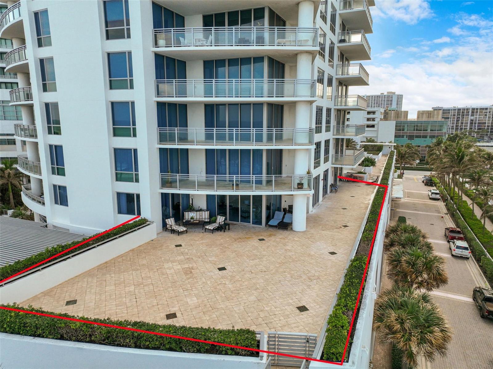 Residential Lease in Hollywood 3