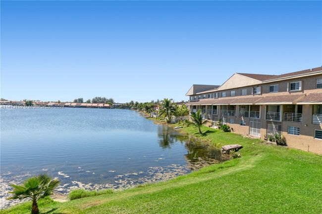APT-7 - 2790 W 60 Th St, Condo with 2 bedrooms, 2 bathrooms and null parking in Hialeah FL | Image 32
