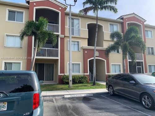 102-7085 Nova Dr, Davie, FL, 33317-8110 | Card Image