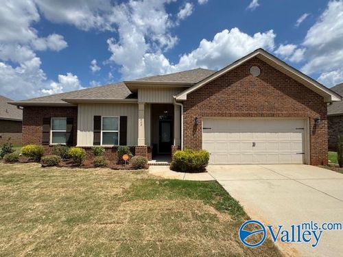 609 Willow Crest Ln Sw, Madison, AL, 35756-5602 | Card Image