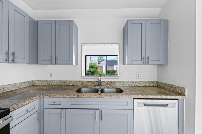 12627 Shady Pines Ct, Condo with 3 bedrooms, 3 bathrooms and null parking in Wellington FL | Image 12