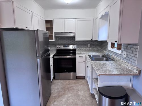 a-50 Oak Ridge St, Greenwich, CT, 06830-5208 | Card Image