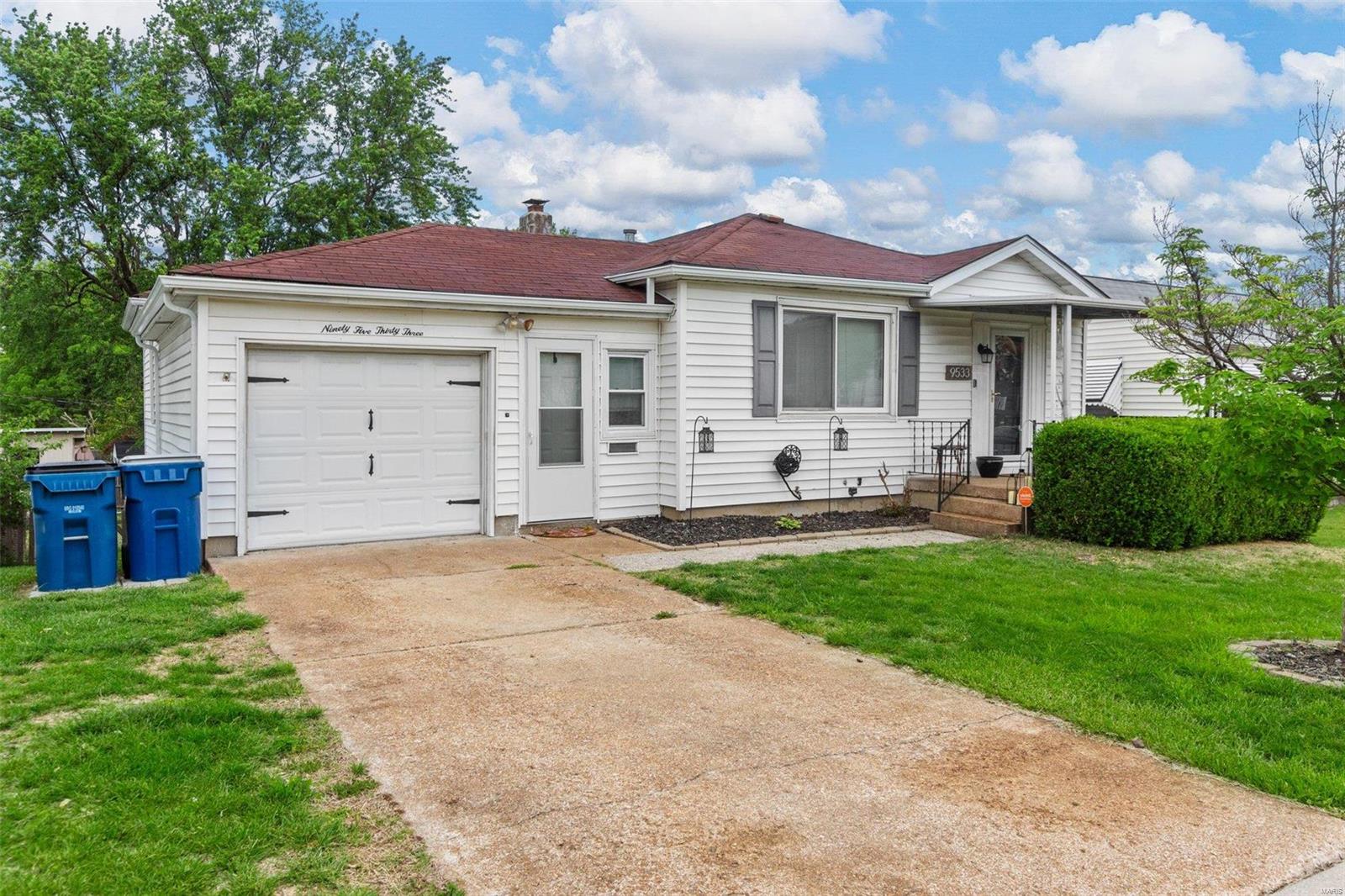 Upland Dr, Saint Louis, MO 63123