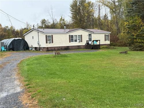 8935 Eddy Rd, Canastota, NY, 13032-3222 | Card Image
