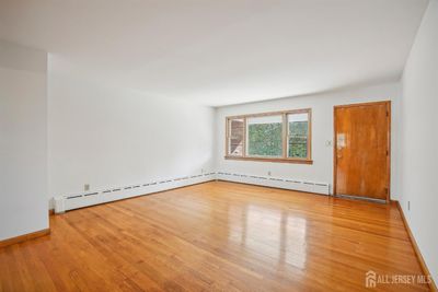 702 Columbus Circle, House other with 4 bedrooms, 2 bathrooms and null parking in Perth Amboy NJ | Image 3