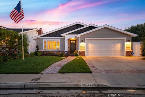 4424 Hazelnut Ave, Seal Beach, CA, 90740-2916 | Card Image