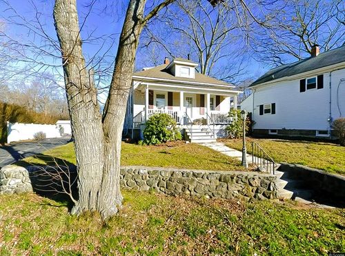 63 Dunster Ln, Winchester, MA, 01890-3653 | Card Image