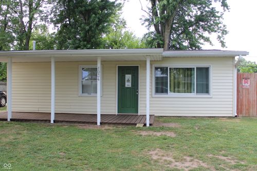 1034 Center St, Martinsville, IN, 46151-2904 | Card Image