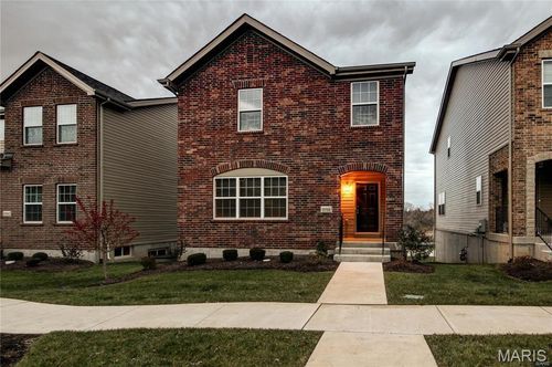 9768 Wilderness Battle Cir, Saint Louis, MO, 63123-4336 | Card Image