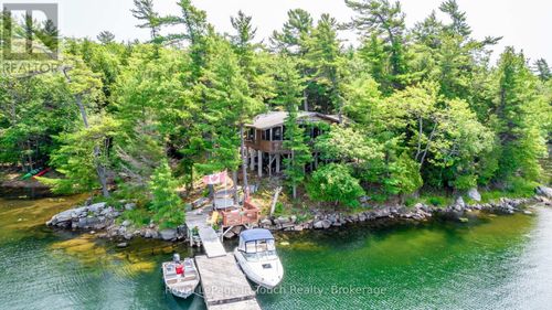 B207-7 Wahsoune Island, The Archipelago (Archipelago South), ON, P2A0B7 | Card Image