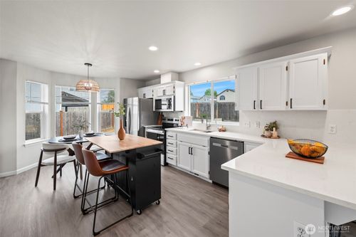 17525 90th Ave E, Puyallup, WA, 98375-6195 | Card Image