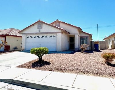 8069 Chambersberg Street, House other with 2 bedrooms, 2 bathrooms and null parking in Las Vegas NV | Image 3