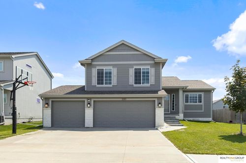 21203 Drexel St, Elkhorn, NE, 68022-4088 | Card Image