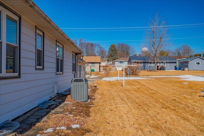 300 Pleasant Dr, House other with 3 bedrooms, 2 bathrooms and null parking in Waunakee WI | Image 51