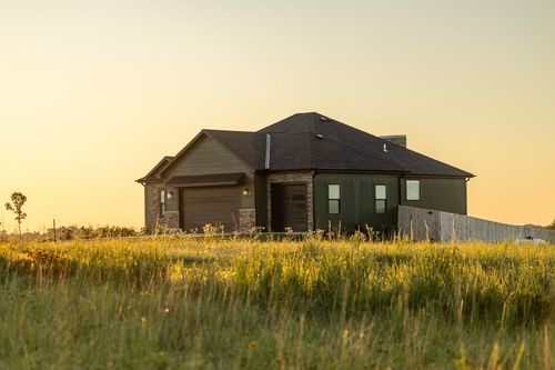 11692 Wellman Rd, Mc Louth, KS, 66054-5220 | Card Image