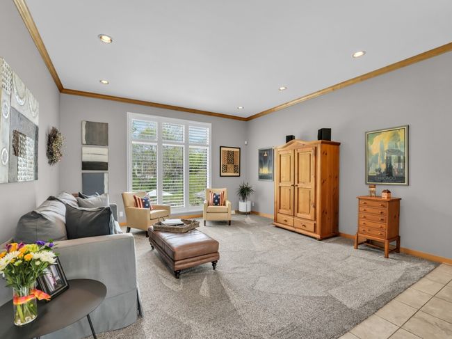 8 Lake Pointe Cir, House other with 5 bedrooms, 3 bathrooms and null parking in Wind Point WI | Image 6