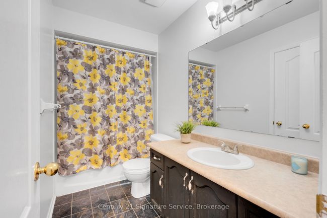 44 Bramfield St, House attached with 4 bedrooms, 3 bathrooms and 1 parking in Brampton ON | Image 10