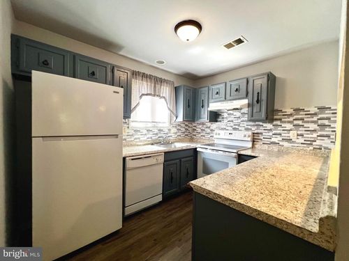b-5-22024 Gloucester Ct, LEXINGTON PARK, MD, 20653 | Card Image