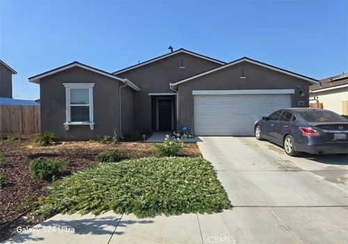 544 W Greenwood Ave, Woodlake, CA, 93286-1672 | Card Image